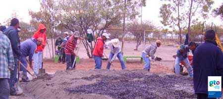 09-03-06-ganadores-del-proyecto-para-mejora-escolar