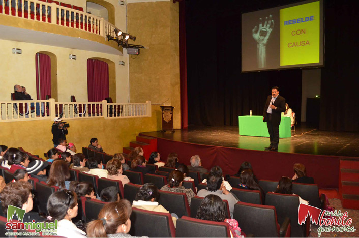 CONFERENCIA- -REBELDES-CON-