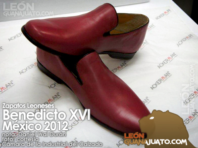 Zapatos Rojos_Benedicto_XVI
