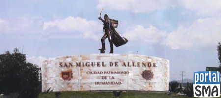 allende-estatua-1
