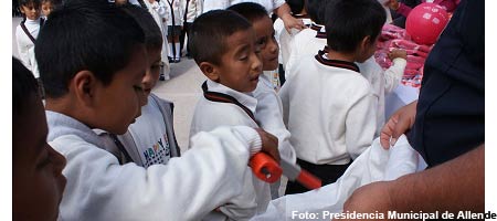 intercambio-de-juguetes-bel