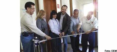 inauguran-laboratorio-sapas